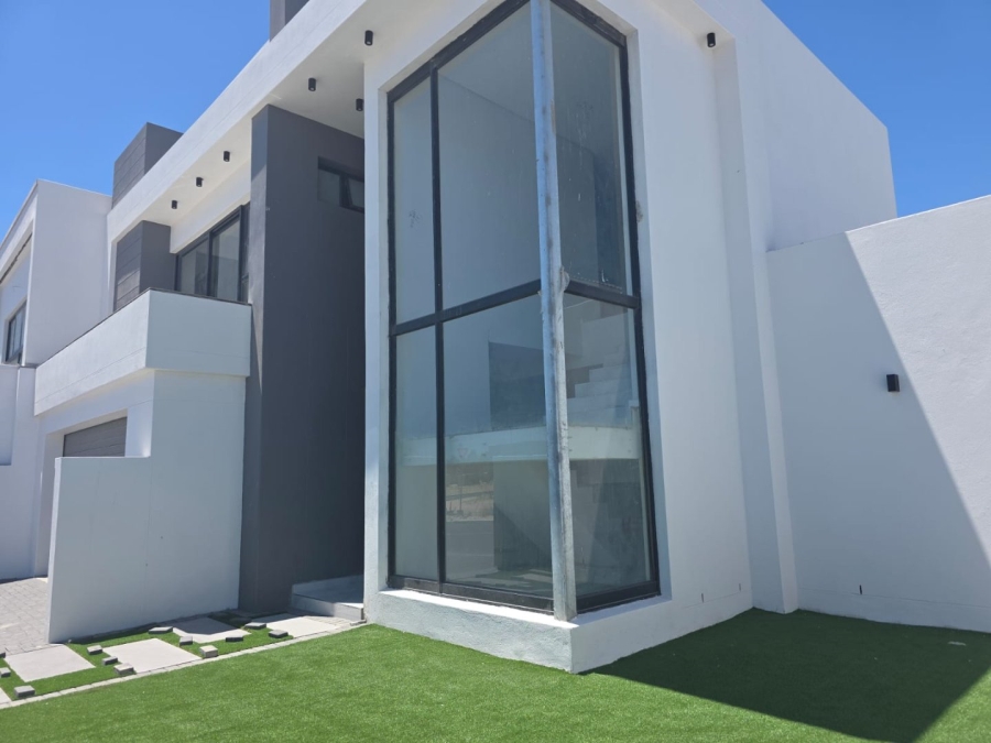 4 Bedroom Property for Sale in Sandown Western Cape